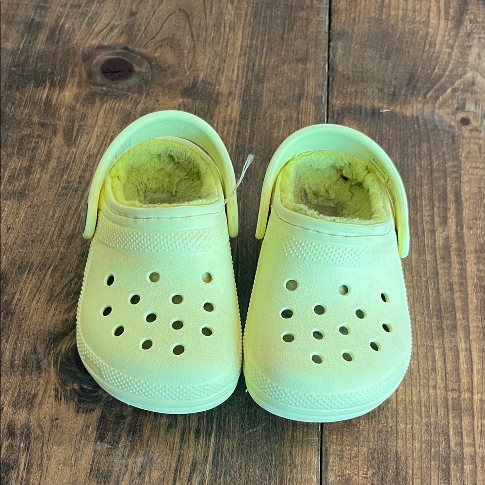 Winter crocs
